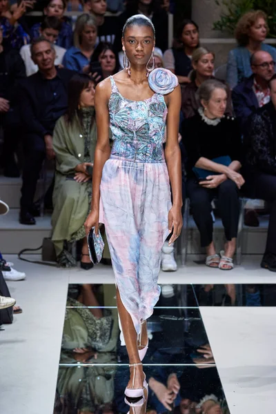 Look 62